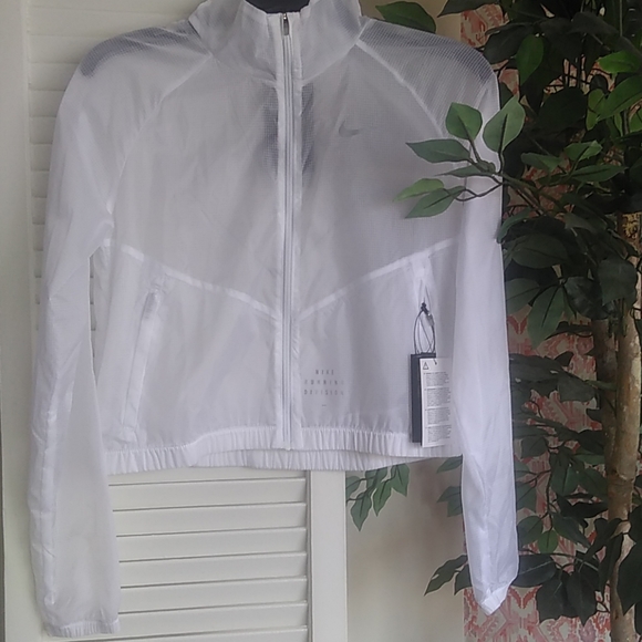 nike run division transparent jacket